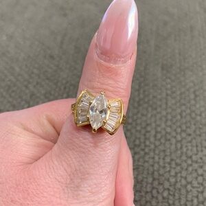 Marquis on gold band